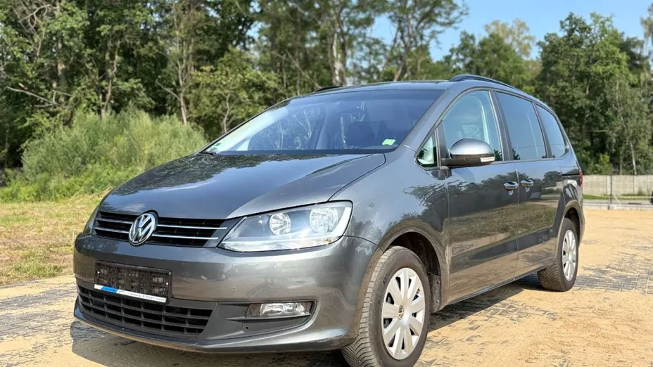 VOLKSWAGEN Sharan -
