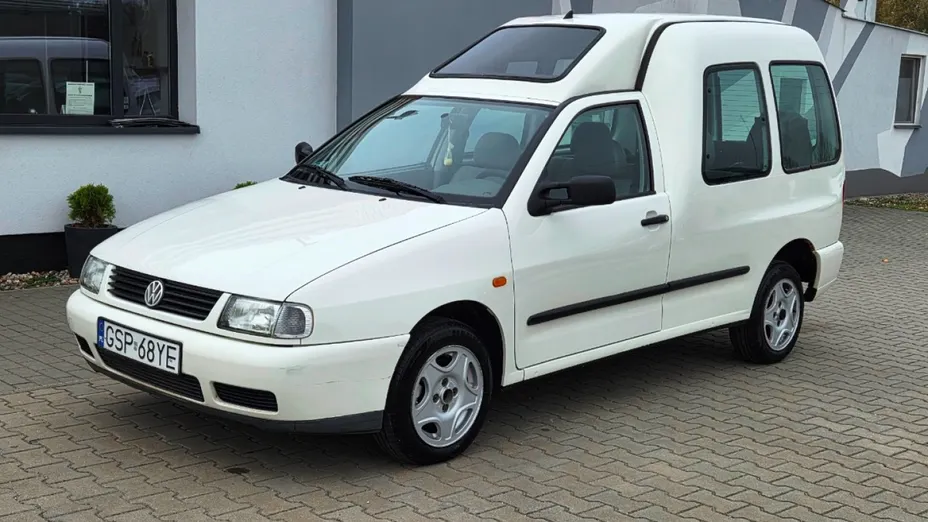 VOLKSWAGEN Caddy -