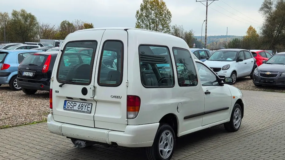 VOLKSWAGEN Caddy -