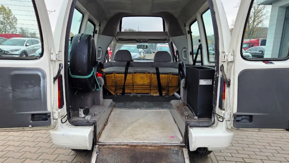 VOLKSWAGEN Caddy -