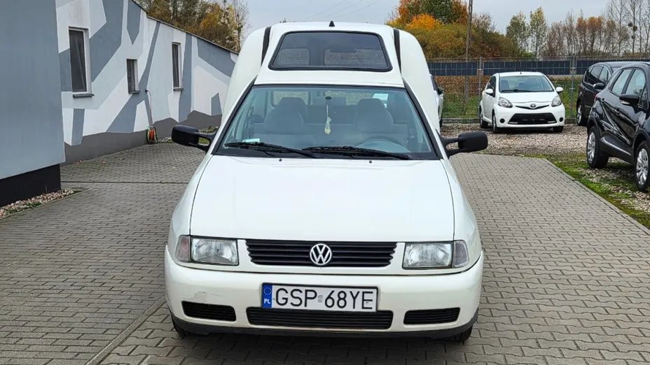 VOLKSWAGEN Caddy -