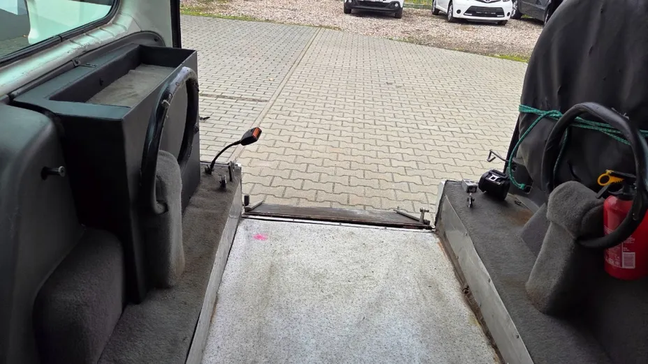 VOLKSWAGEN Caddy -