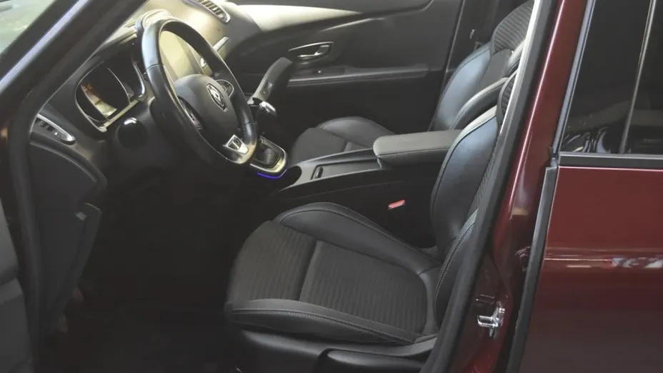 RENAULT Grand Scenic -