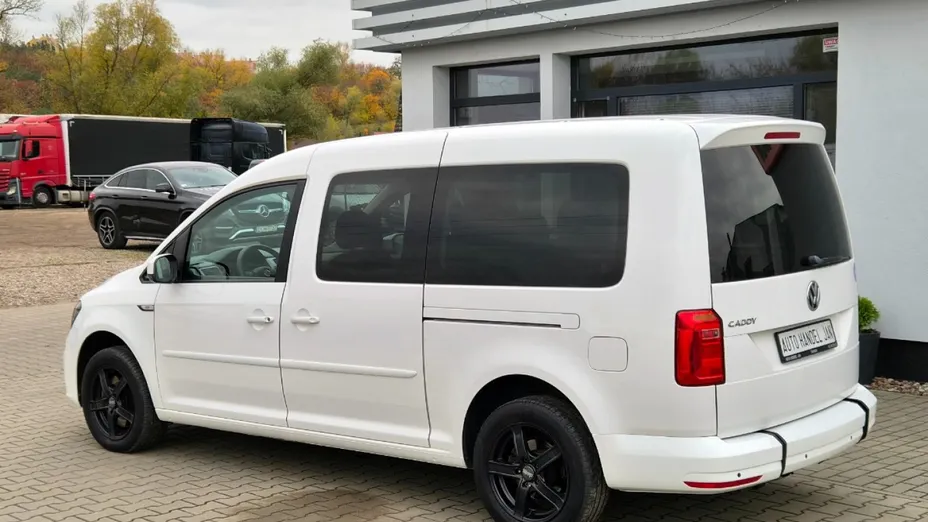 VOLKSWAGEN Caddy -