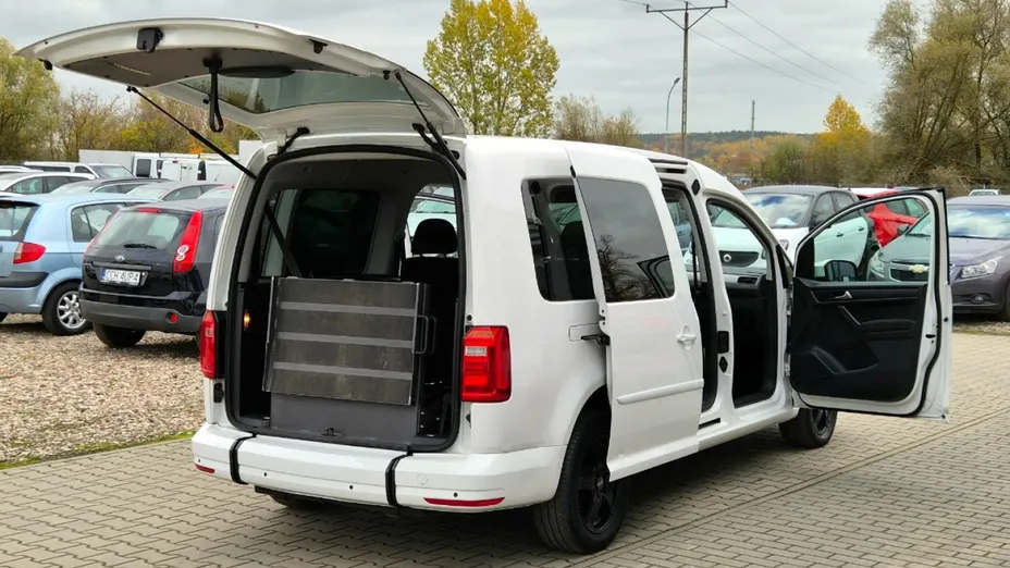 VOLKSWAGEN Caddy -