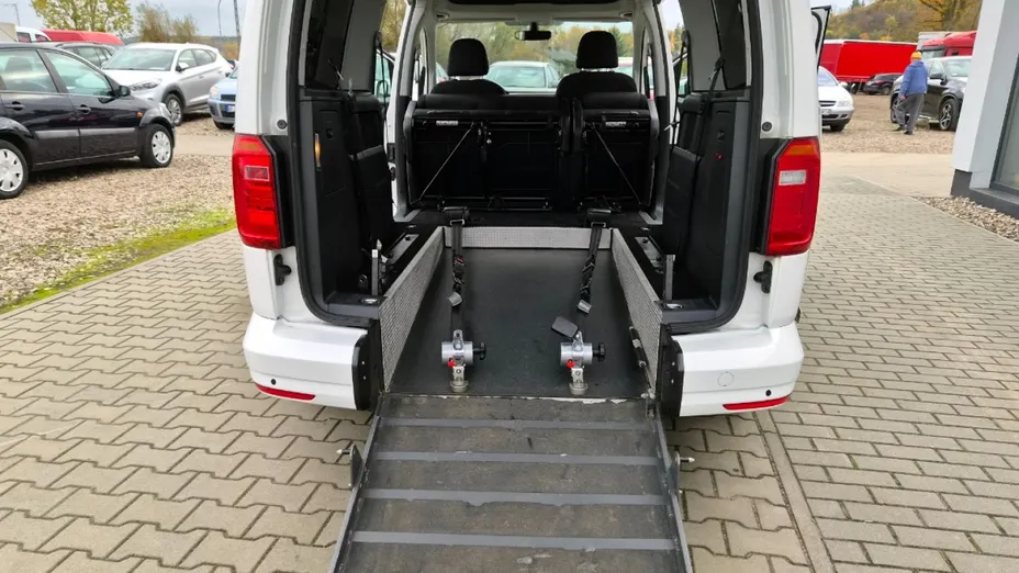 VOLKSWAGEN Caddy -