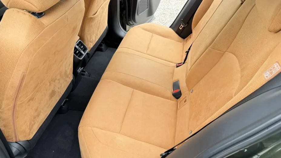 LEXUS UX -