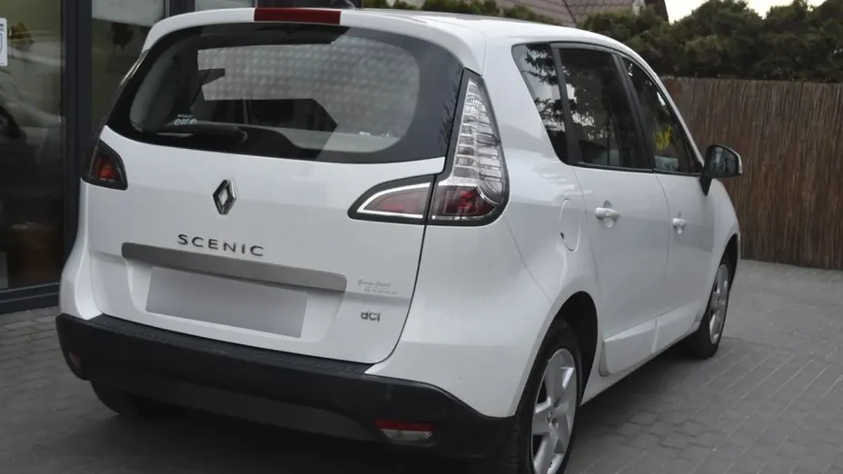 RENAULT Scenic -