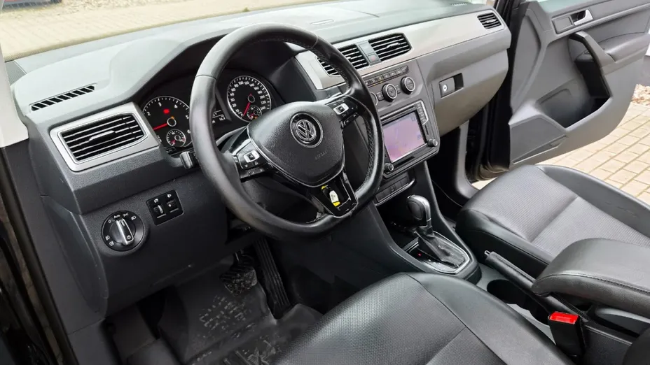 VOLKSWAGEN Caddy -