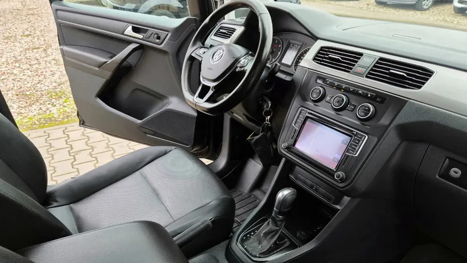 VOLKSWAGEN Caddy -