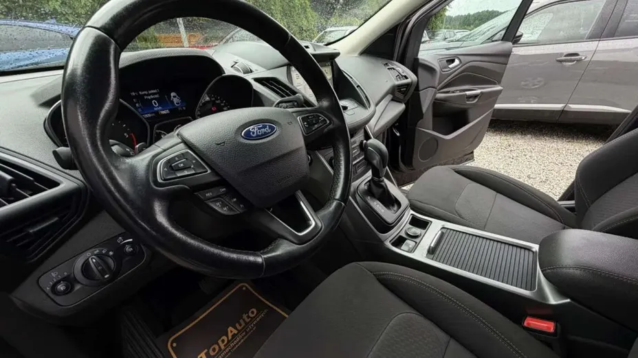 FORD Kuga -