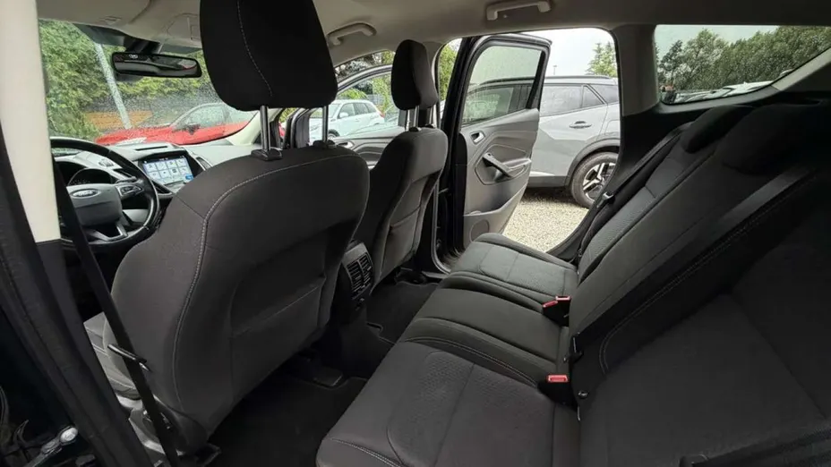 FORD Kuga -