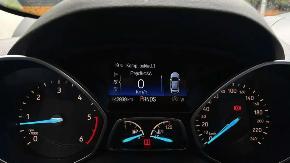 FORD Kuga -