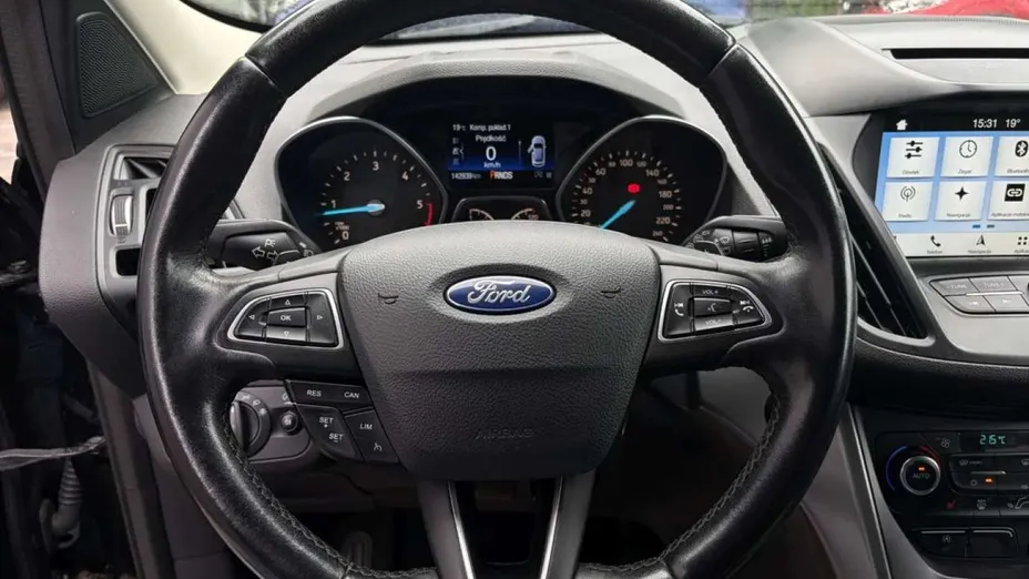 FORD Kuga -