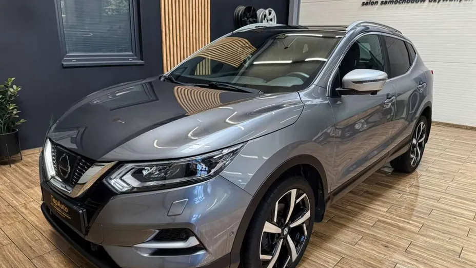 NISSAN Qashqai -