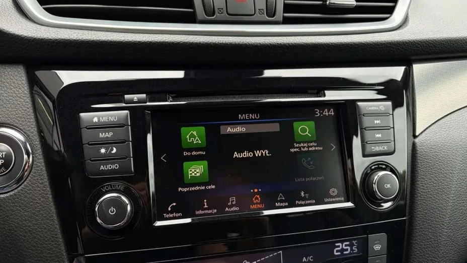 NISSAN Qashqai -