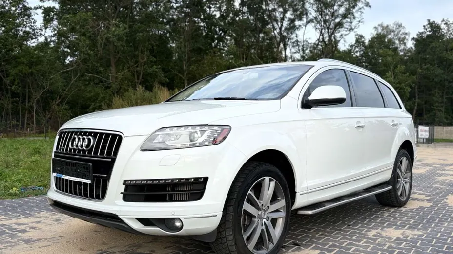 AUDI Q7 -