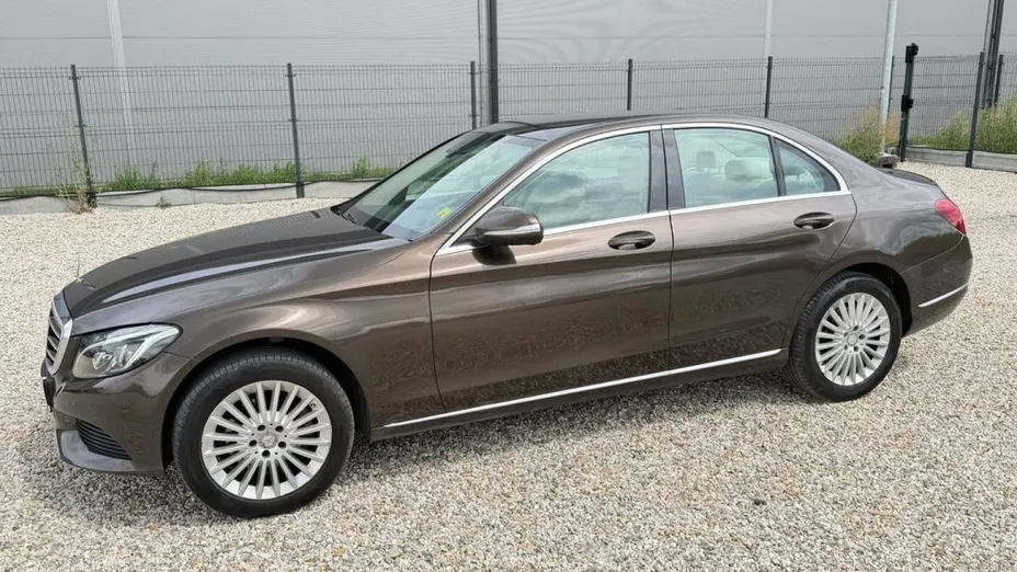 MERCEDES-BENZ C Klasa -
