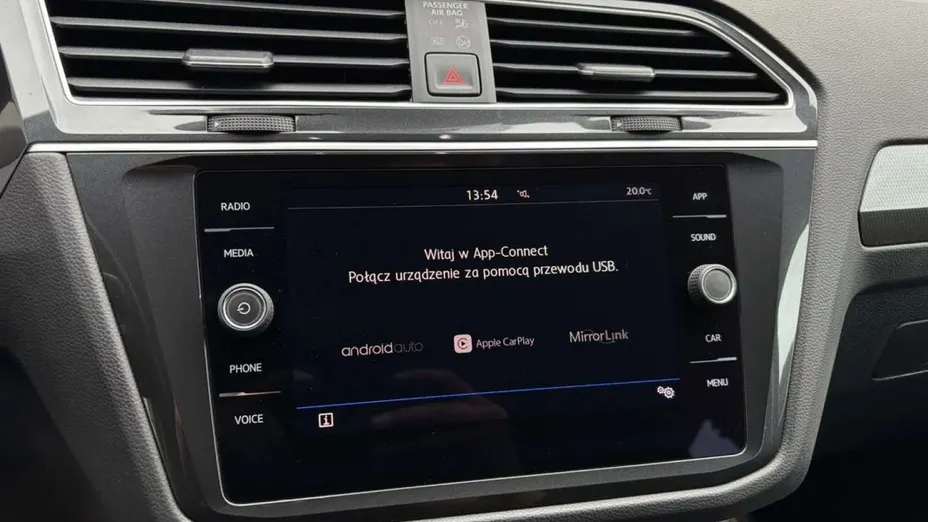 VOLKSWAGEN Tiguan -