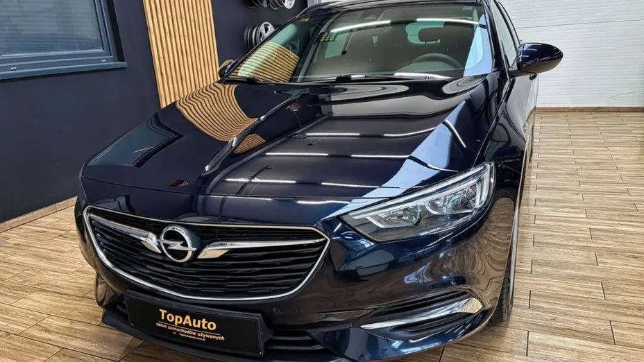 OPEL Insignia -