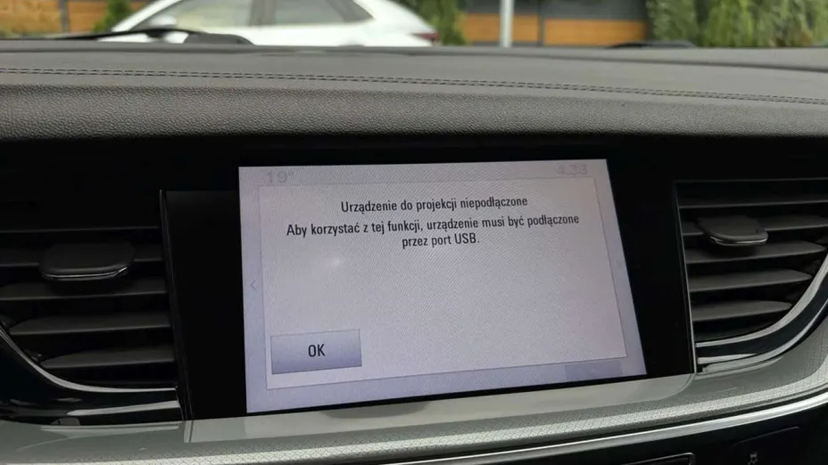 OPEL Insignia -