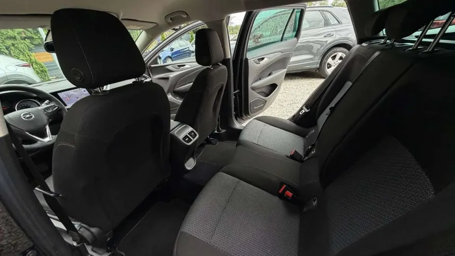 OPEL Insignia -