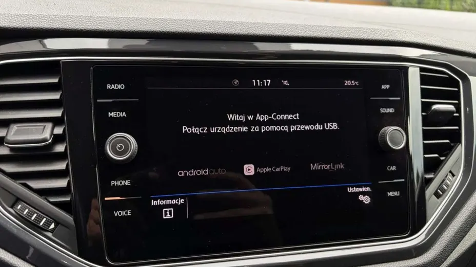 VOLKSWAGEN T-ROC -