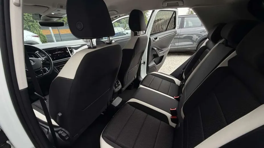VOLKSWAGEN T-ROC -