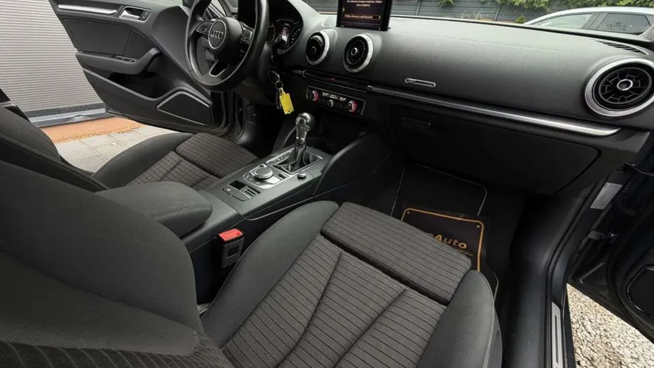 AUDI A3 Sportback -