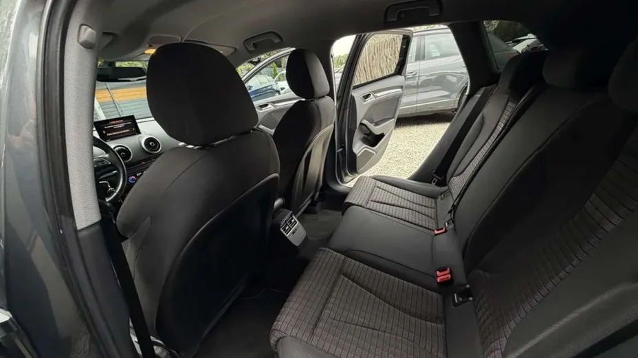 AUDI A3 Sportback -
