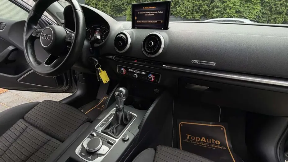 AUDI A3 Sportback -