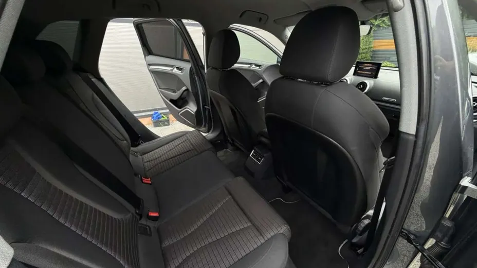 AUDI A3 Sportback -