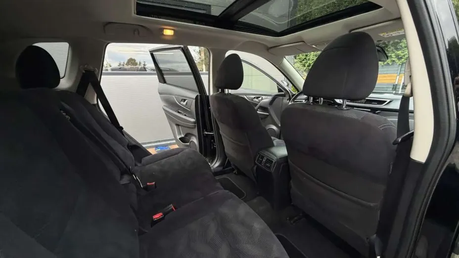NISSAN X-Trail -