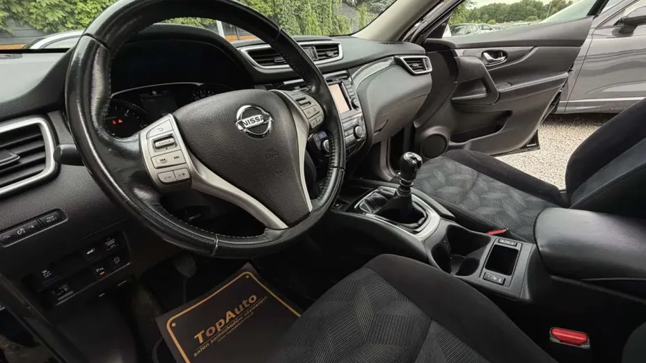 NISSAN X-Trail -