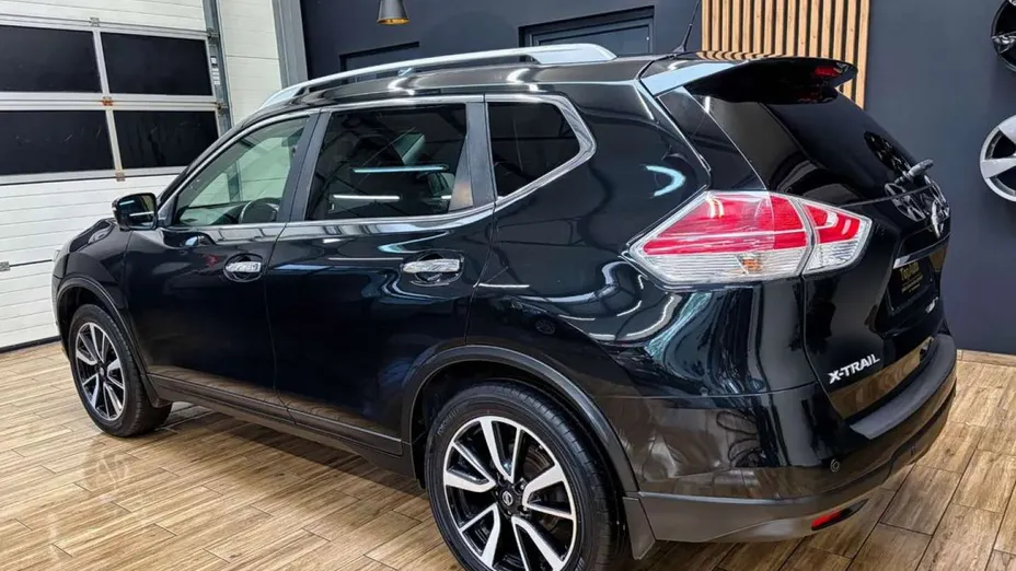 NISSAN X-Trail -