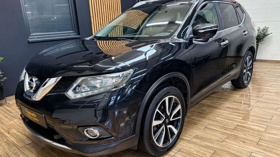 NISSAN X-Trail -