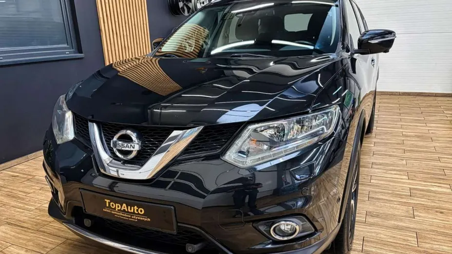 NISSAN X-Trail -