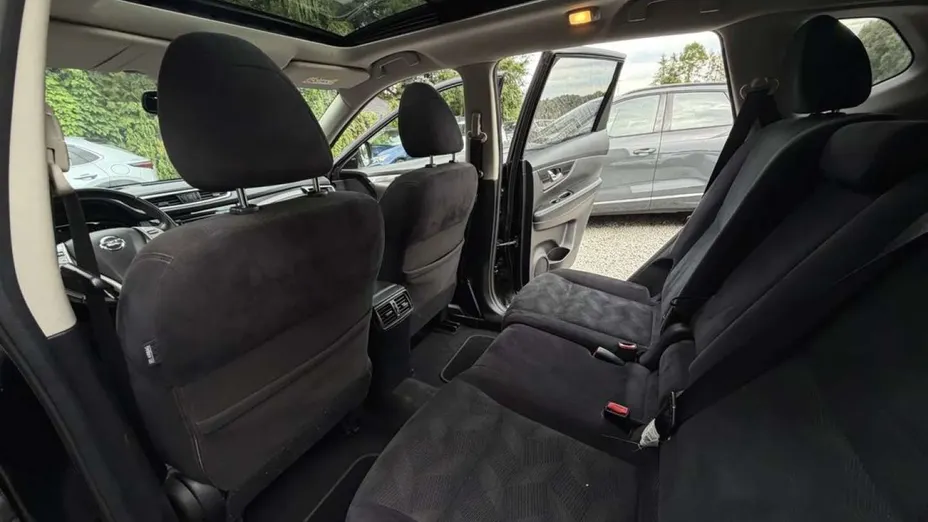 NISSAN X-Trail -