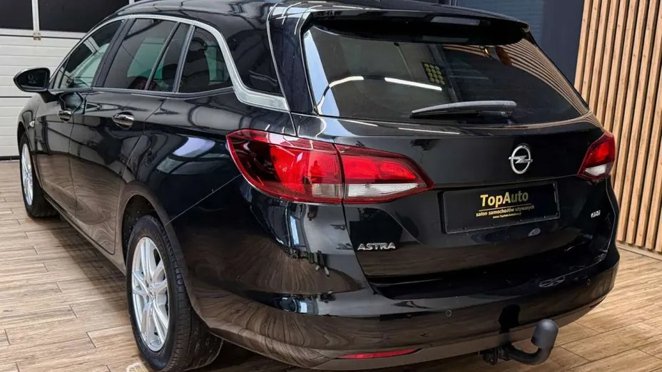 OPEL Astra -