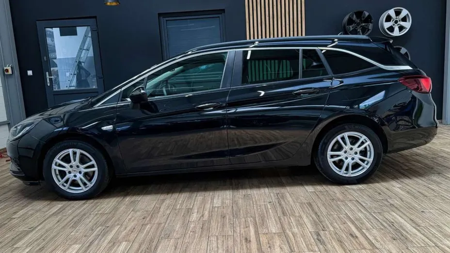 OPEL Astra -