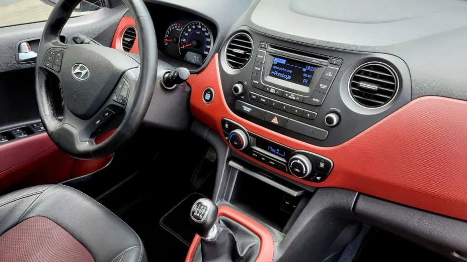 HYUNDAI i10 -