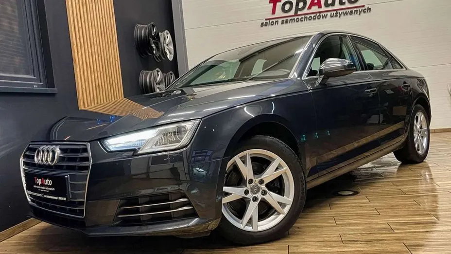 AUDI A4 -