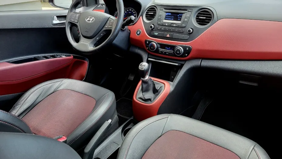 HYUNDAI i10 -