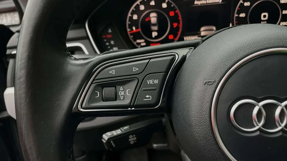 AUDI A4 -