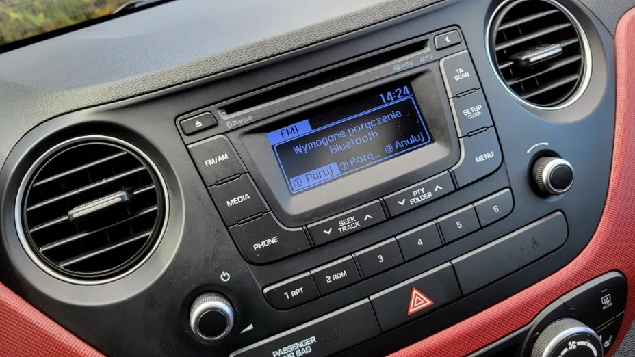 HYUNDAI i10 -