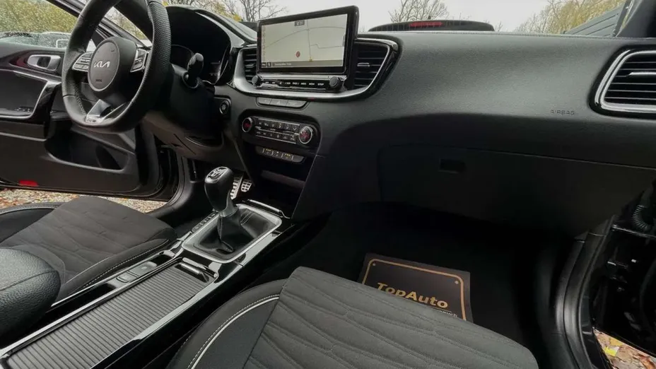 KIA ProCeed -