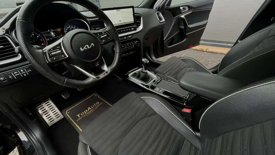 KIA ProCeed -