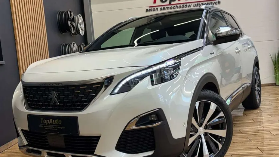 PEUGEOT 3008 -