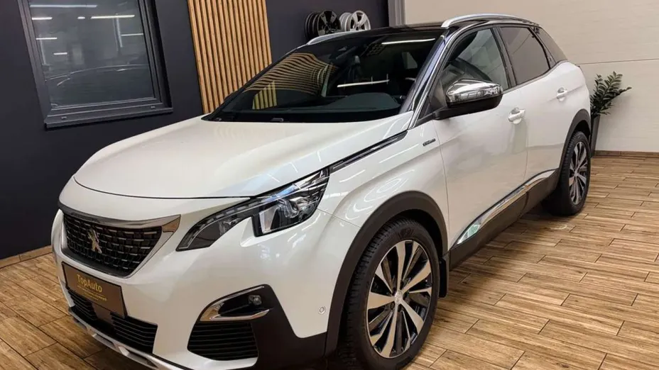 PEUGEOT 3008 -