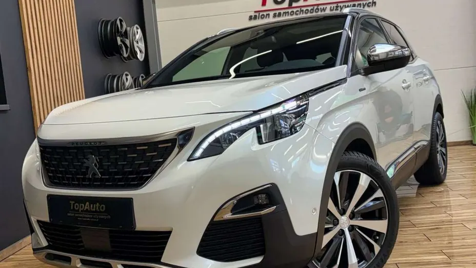 PEUGEOT 3008 -